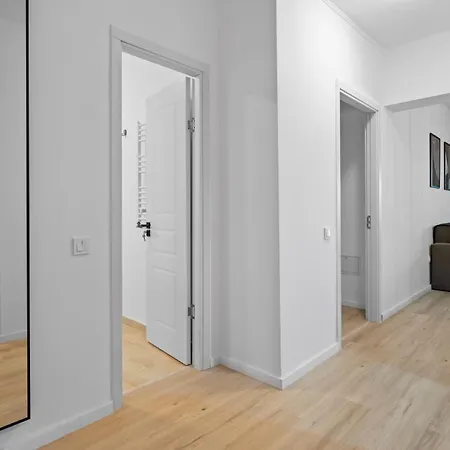 High-end With Panoramic View, Parking & Pool Bukareszt