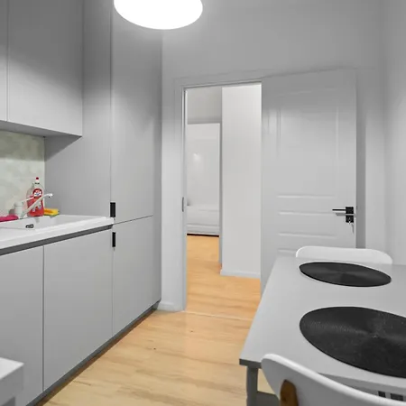 High-end With Panoramic View, Parking & Pool Apartament