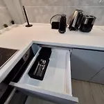 High-end With Panoramic View, Parking & Pool Apartman *