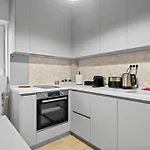 Apartman High-end With Panoramic View, Parking & Pool