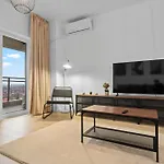 High-end With Panoramic View, Parking & Pool Apartman Bukarest