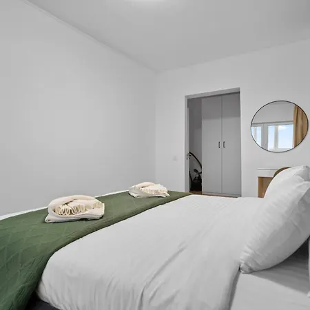 High-end With Panoramic View, Parking & Pool