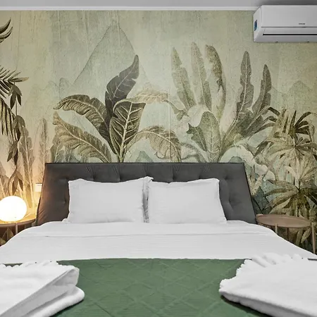 High-end With Panoramic View, Parking & Pool Apartment