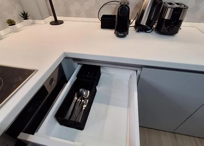 High-end With Panoramic View, Parking & Pool Apartament *