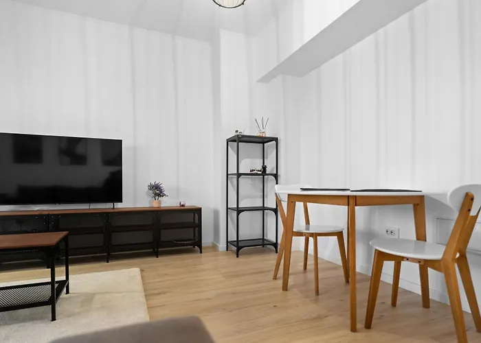 High-end With Panoramic View, Parking & Pool * Boekarest